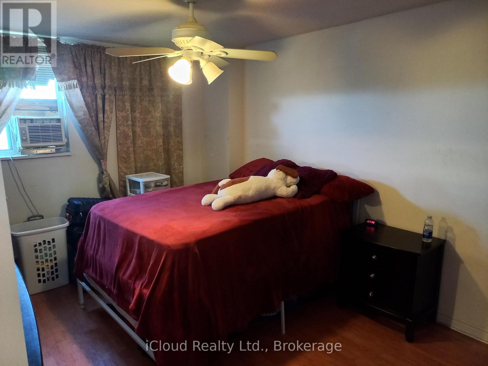 #806 390 DIXON ROAD - 2