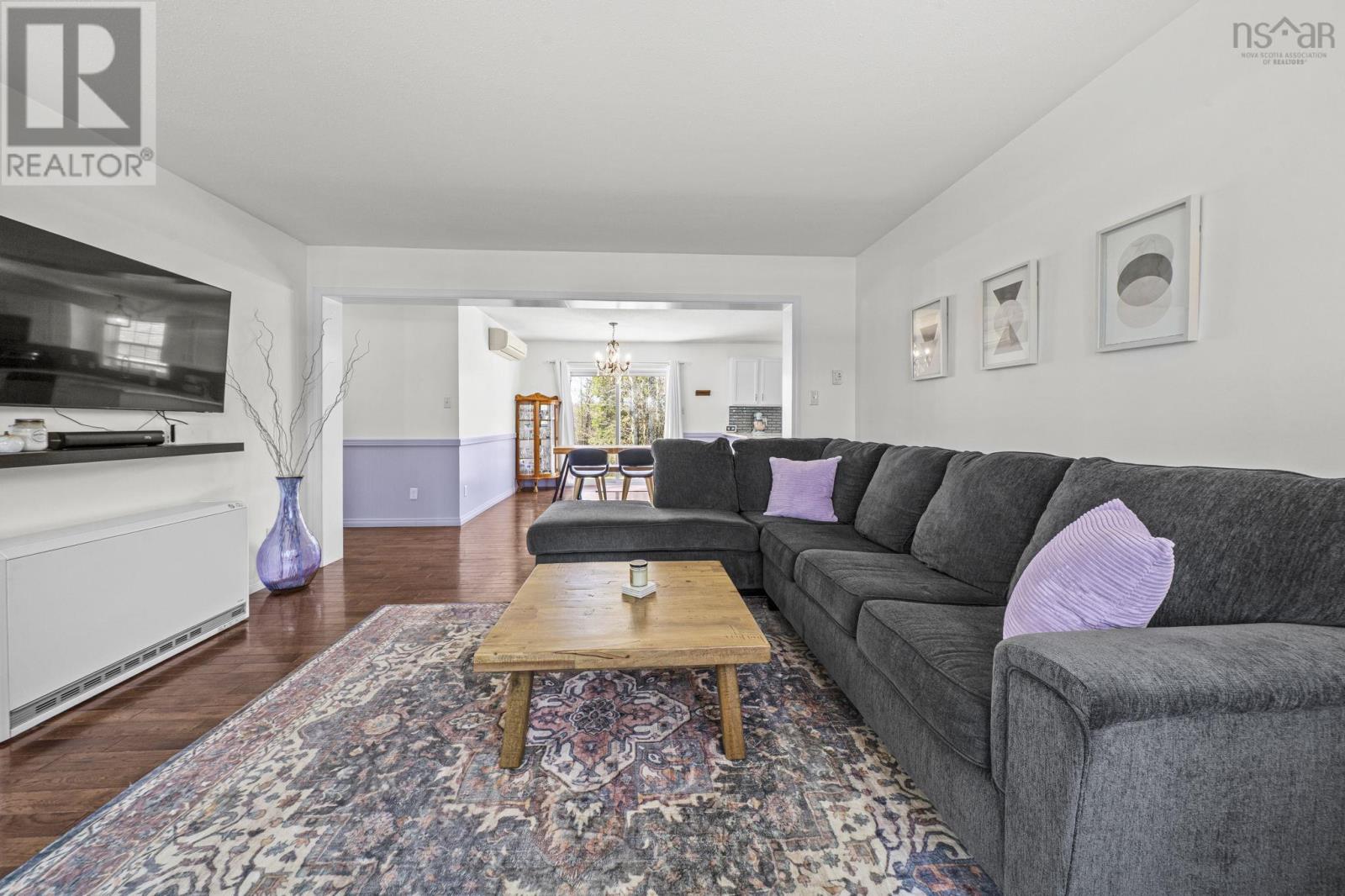 3340 Sackville Drive - 4