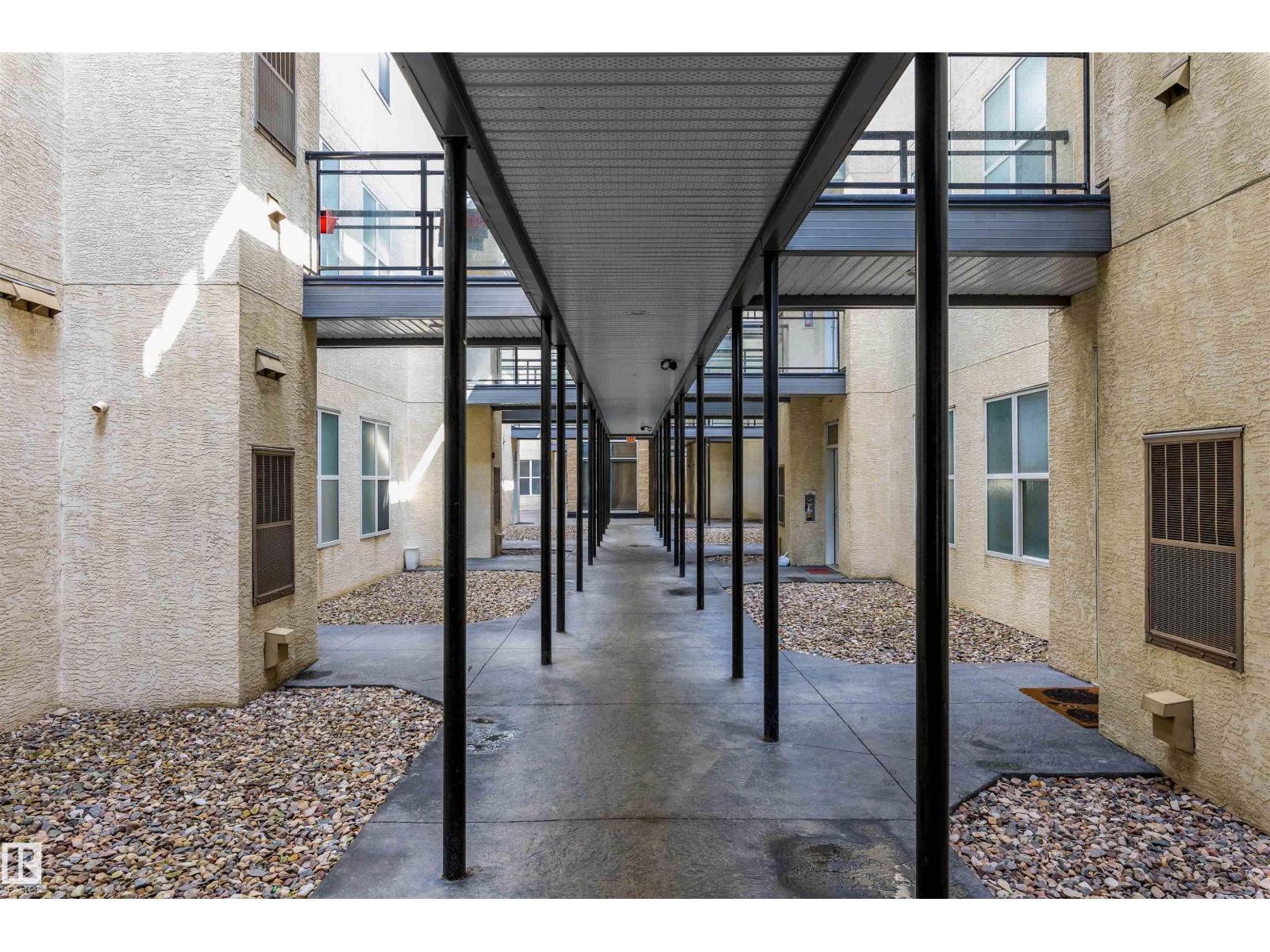 #105 10531 117 ST NW - 28