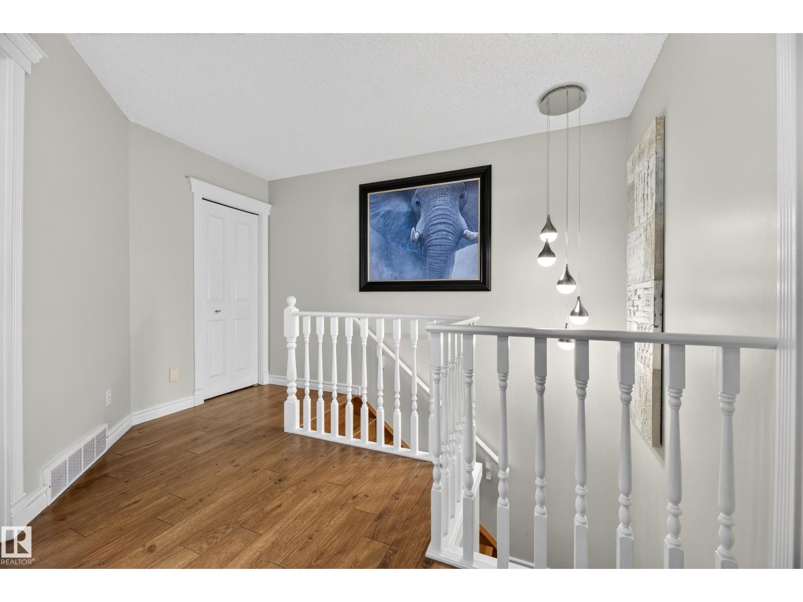 6514 19 AV NW - 20