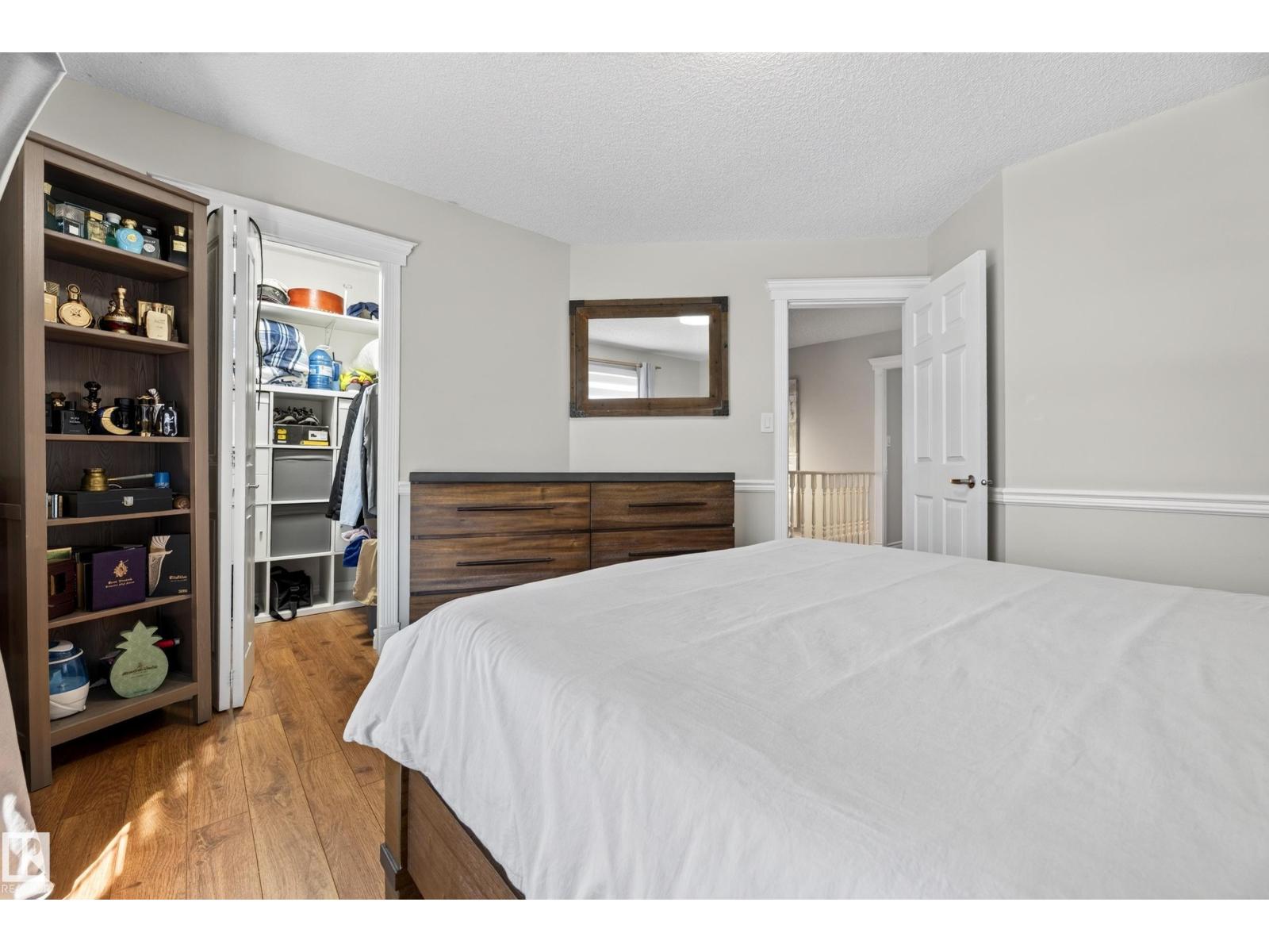 6514 19 AV NW - 23
