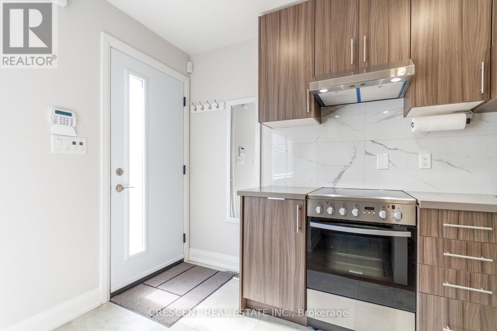170 EMERSON STREET - 3