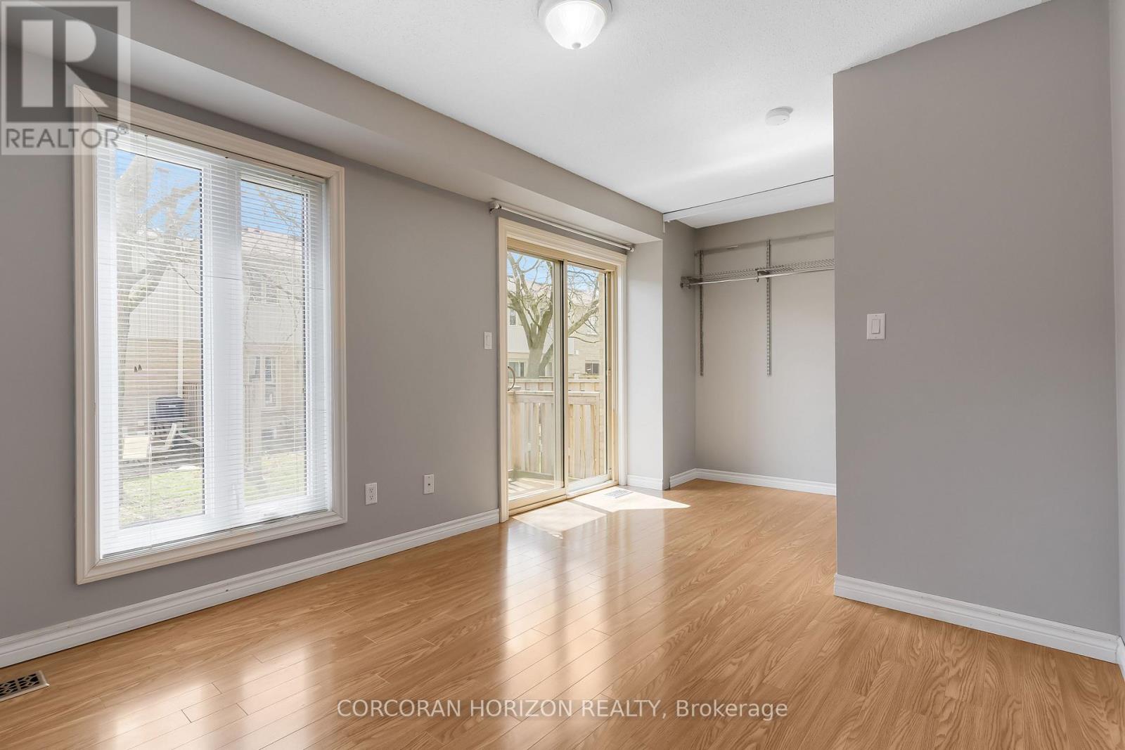 #74 302 COLLEGE AVENUE W - 13