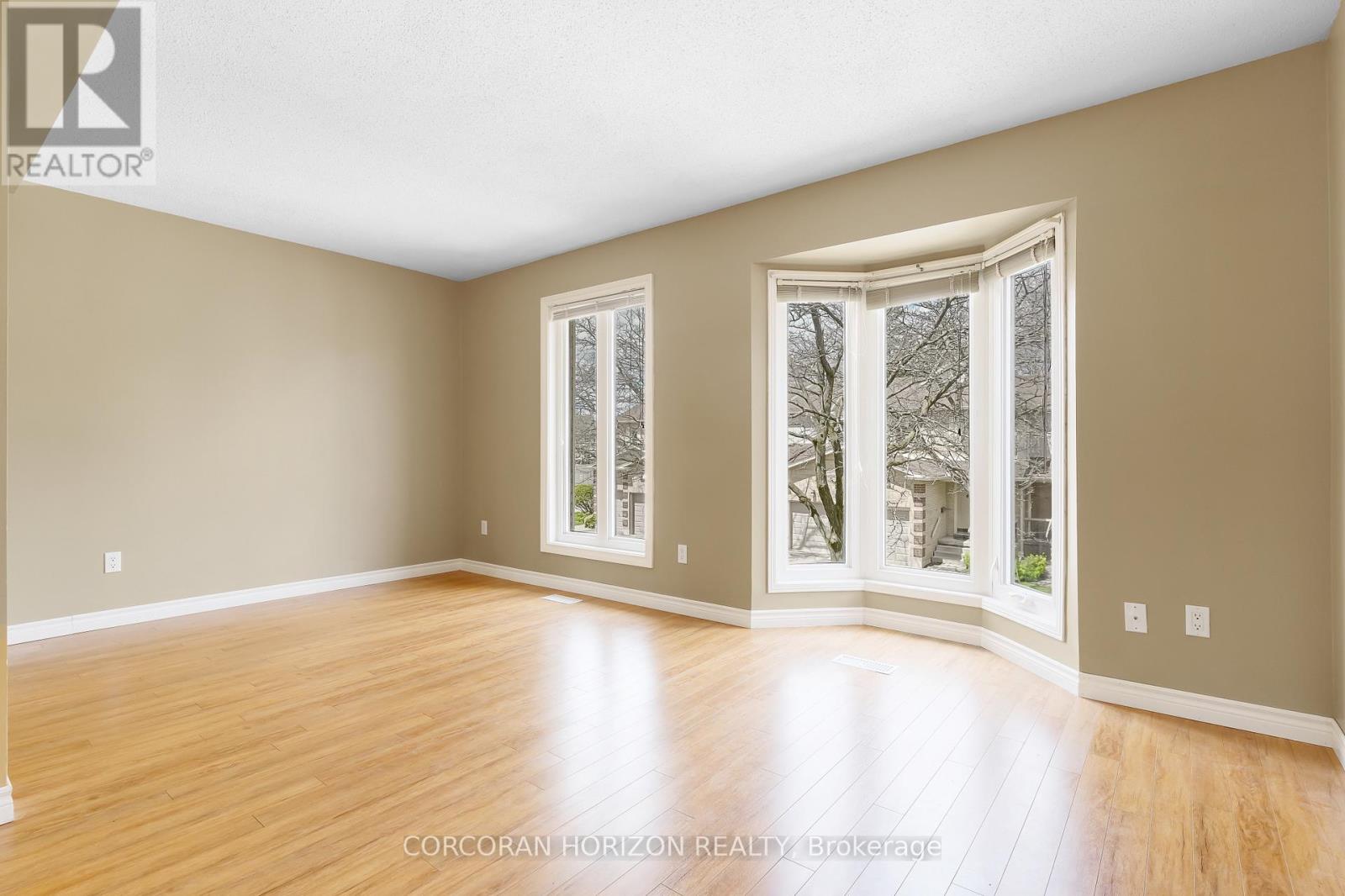 #74 302 COLLEGE AVENUE W - 24