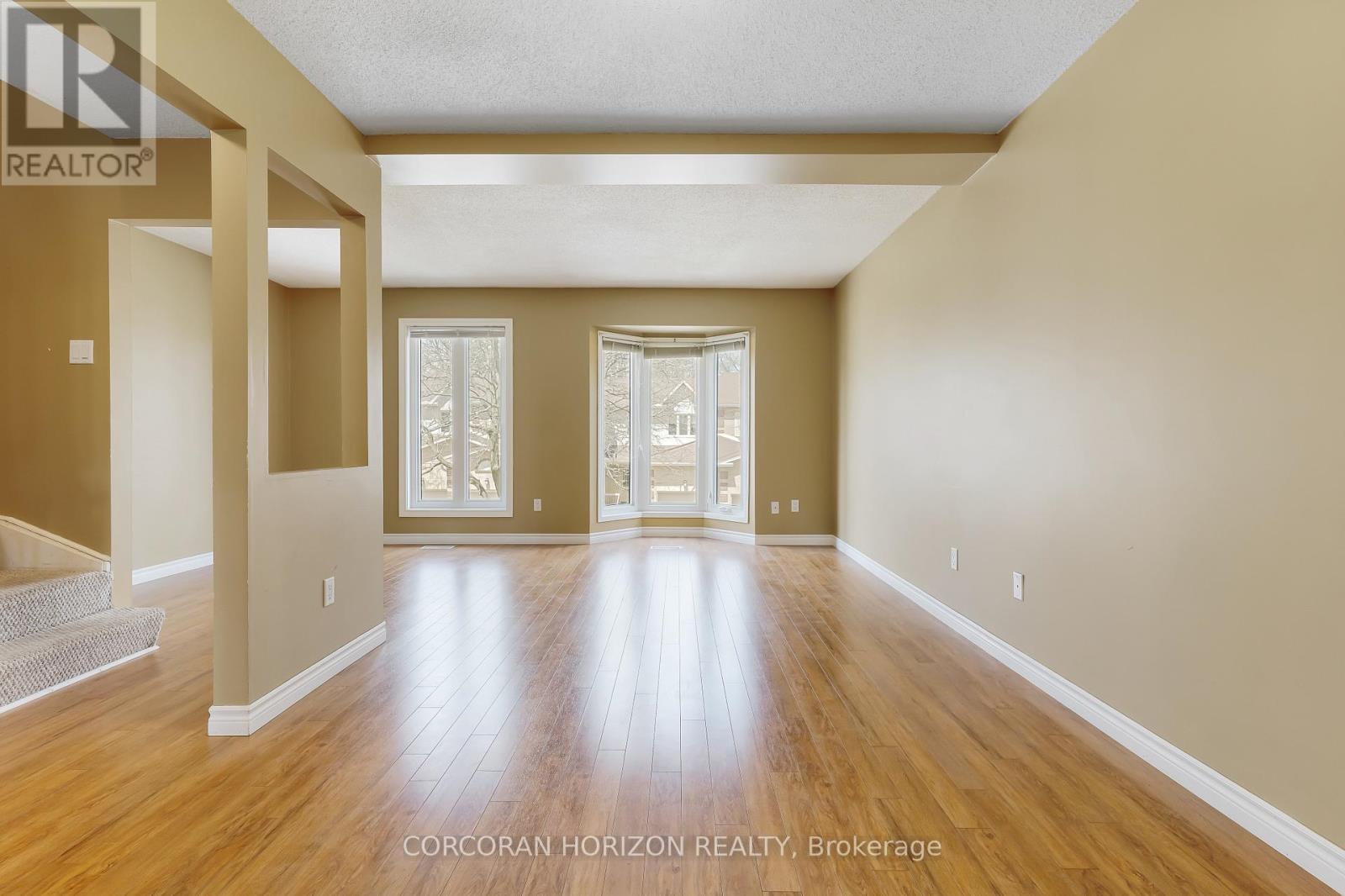 #74 302 COLLEGE AVENUE W - 26