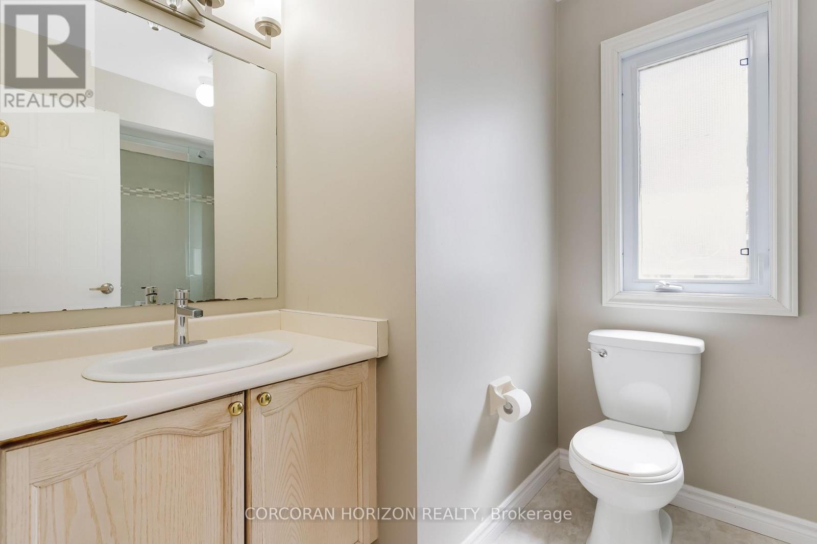 #74 302 COLLEGE AVENUE W - 29