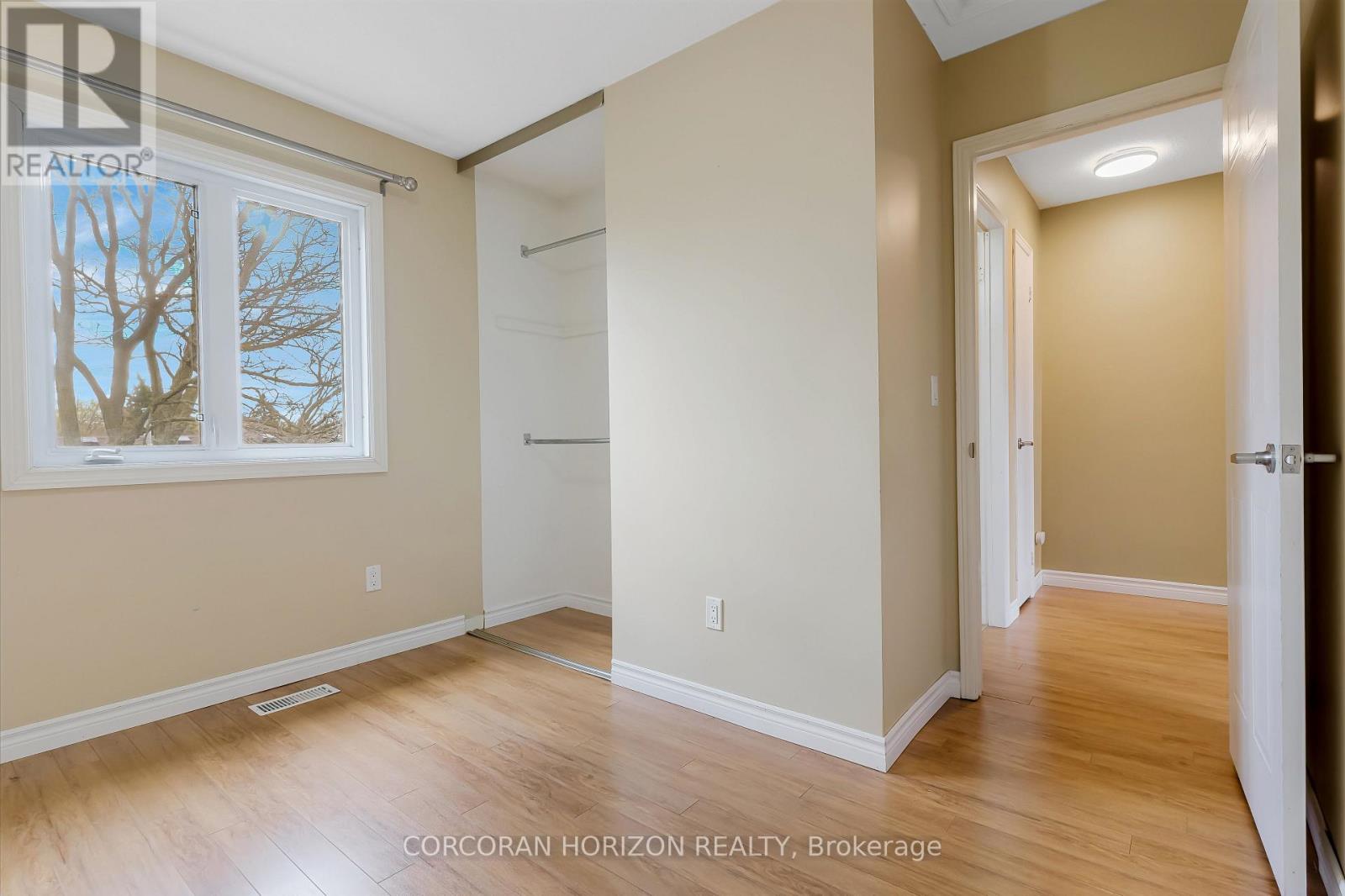 #74 302 COLLEGE AVENUE W - 34