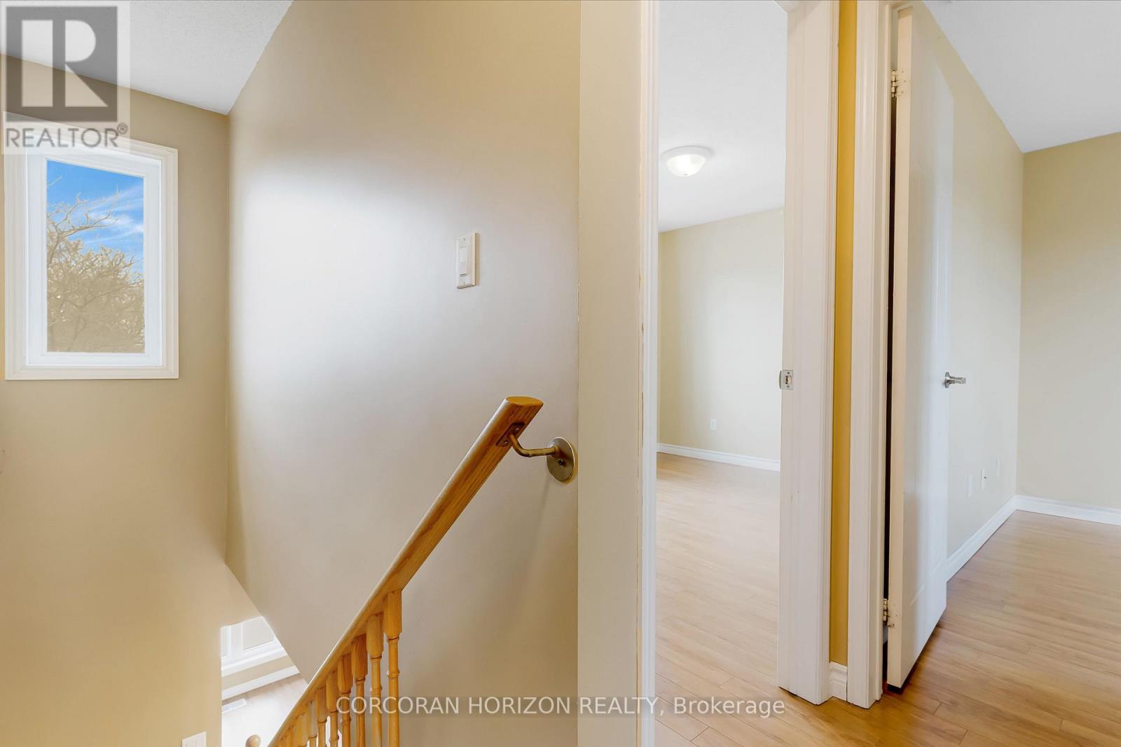 #74 302 COLLEGE AVENUE W - 37