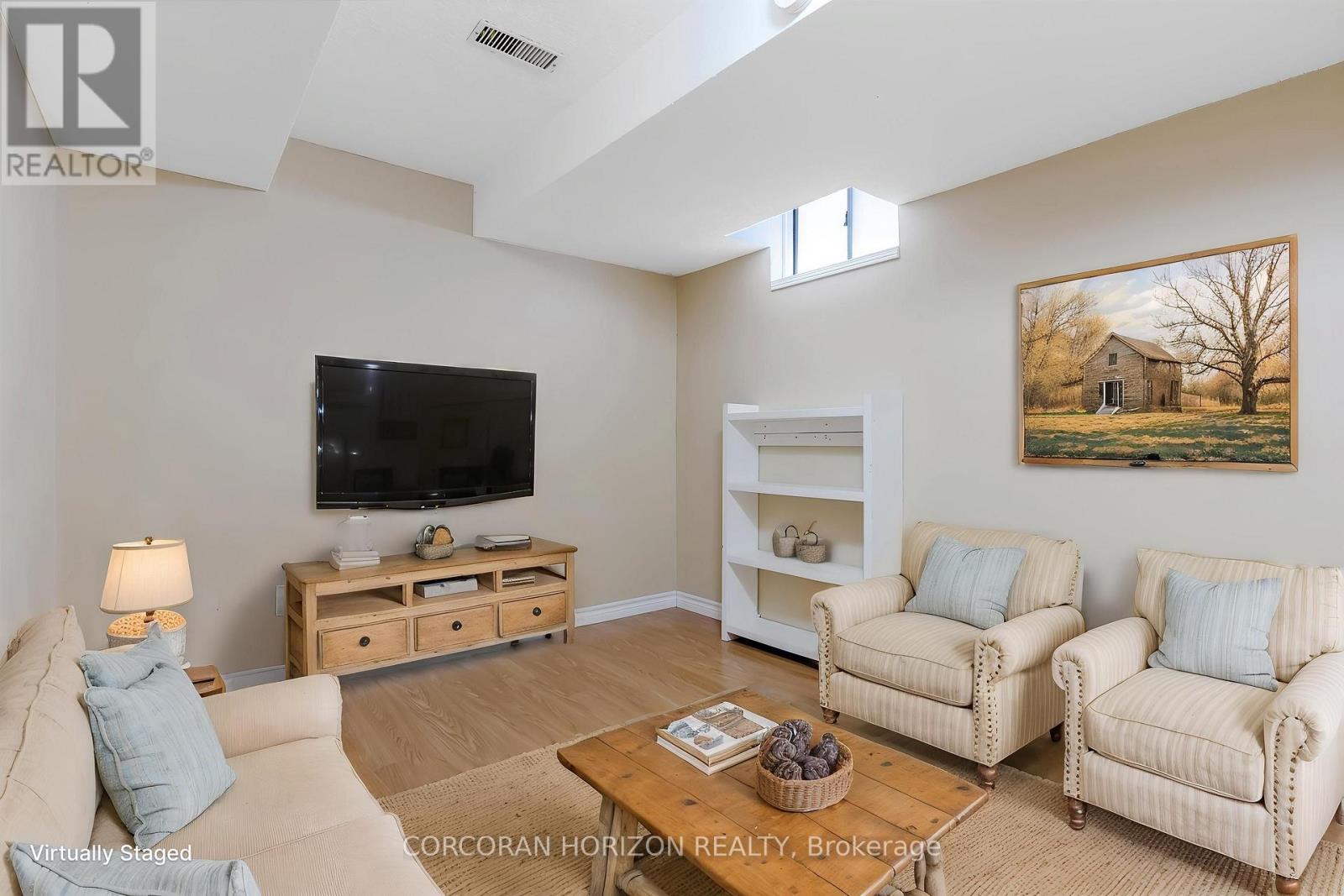 #74 302 COLLEGE AVENUE W - 39