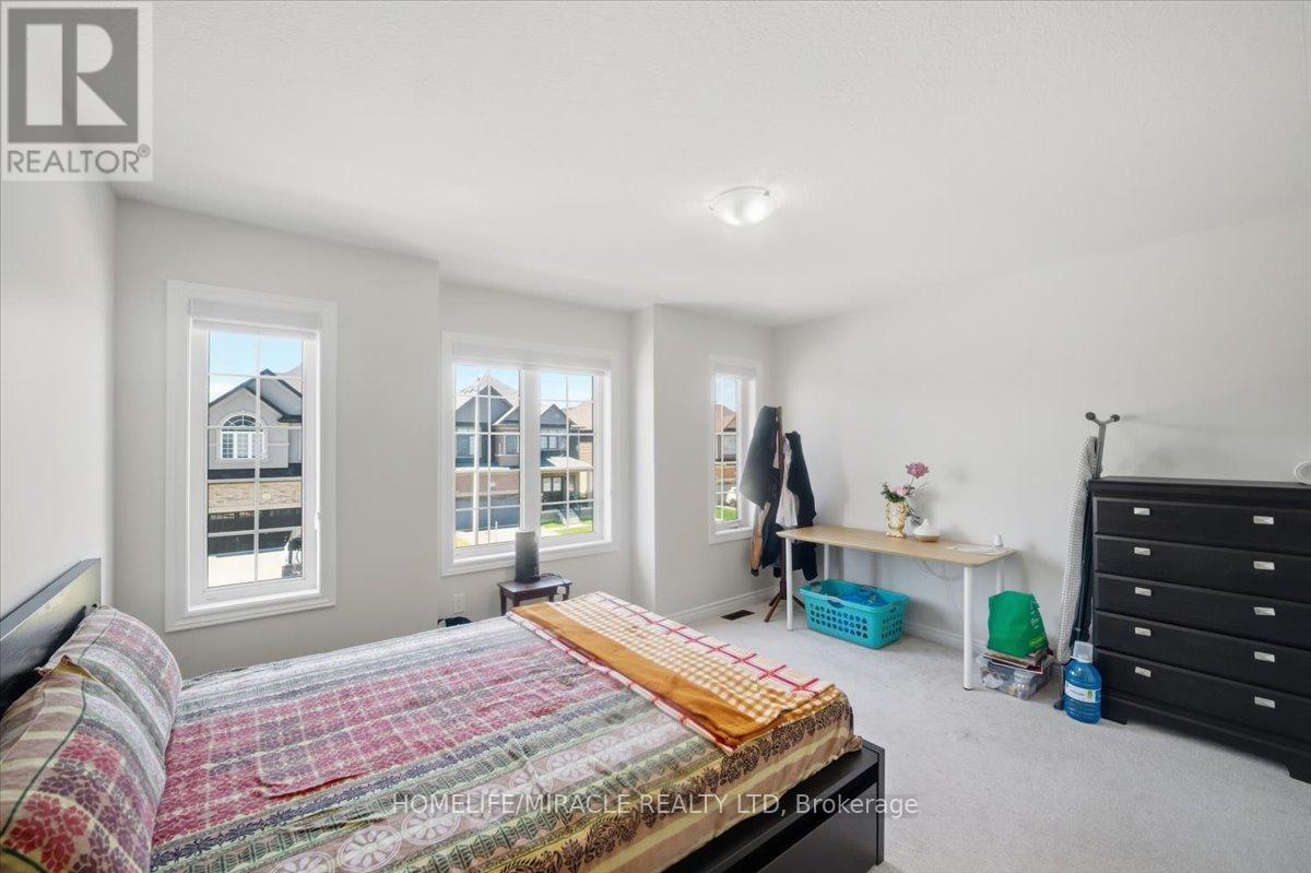 15 MORIARITY DRIVE - 36