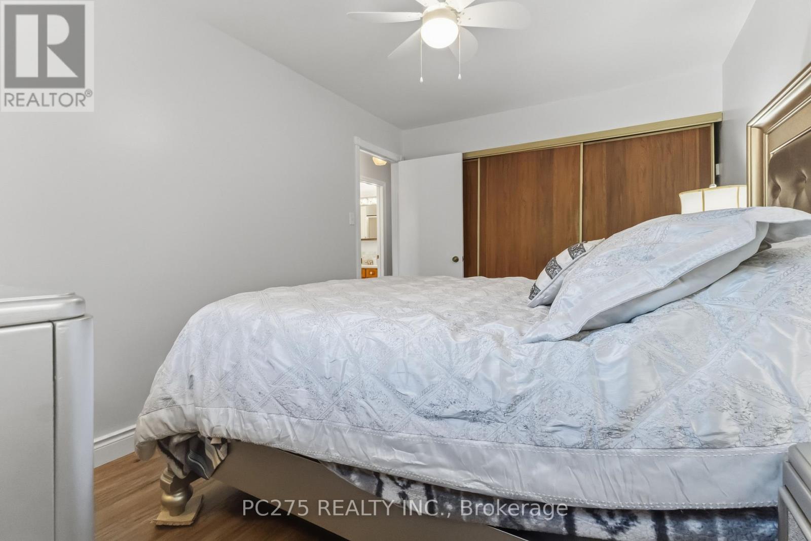 615 DEVERON CRESCENT - 21