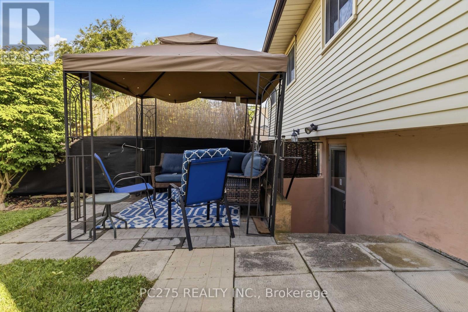 615 DEVERON CRESCENT - 36