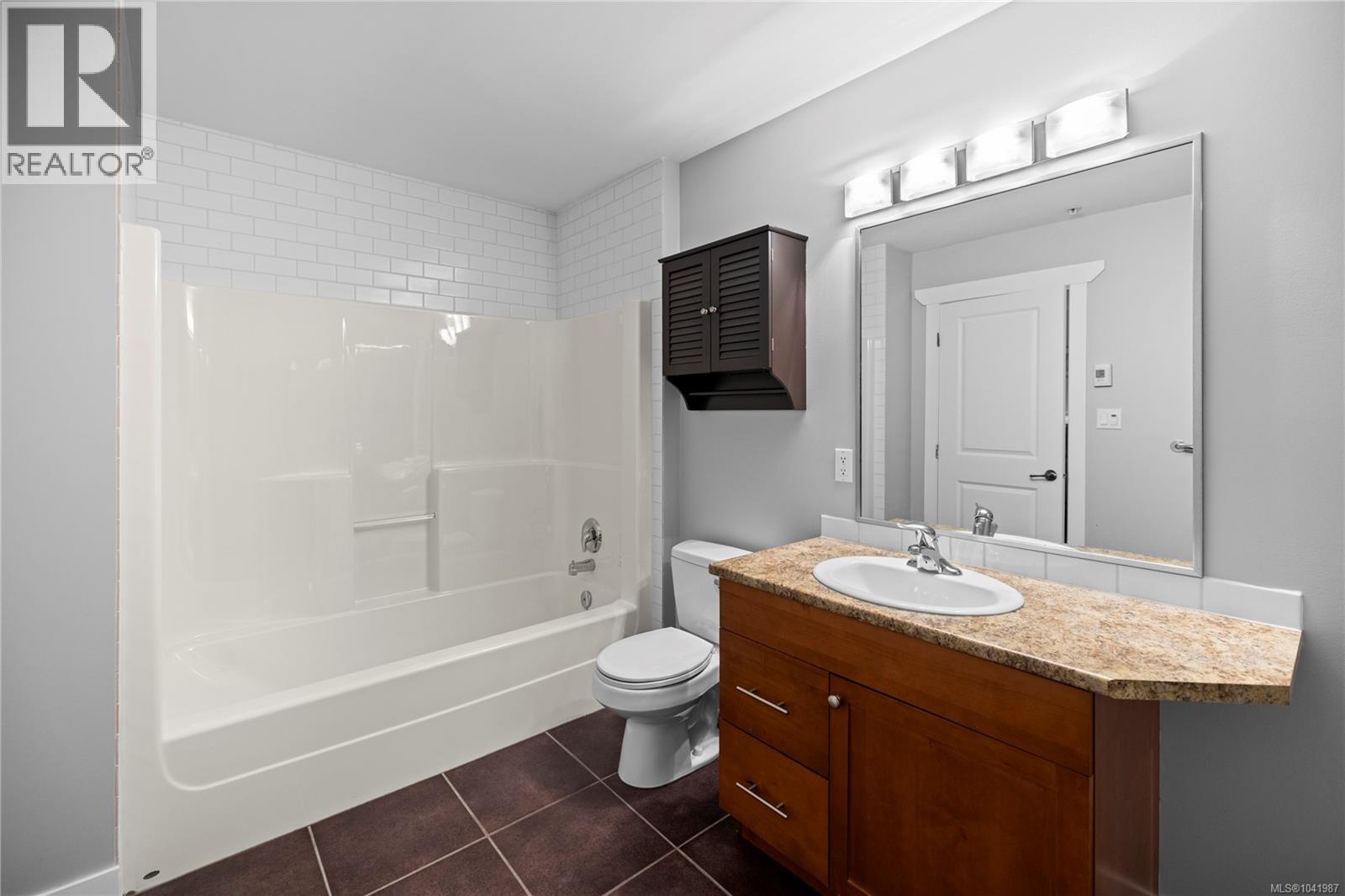 #302 1244 4th Ave - 25
