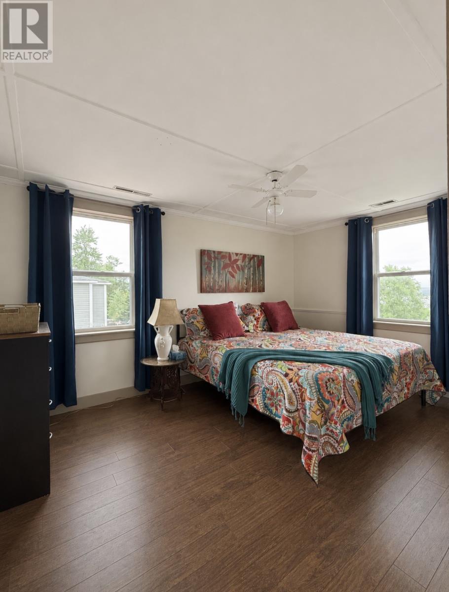 121 Memorial Drive - 18