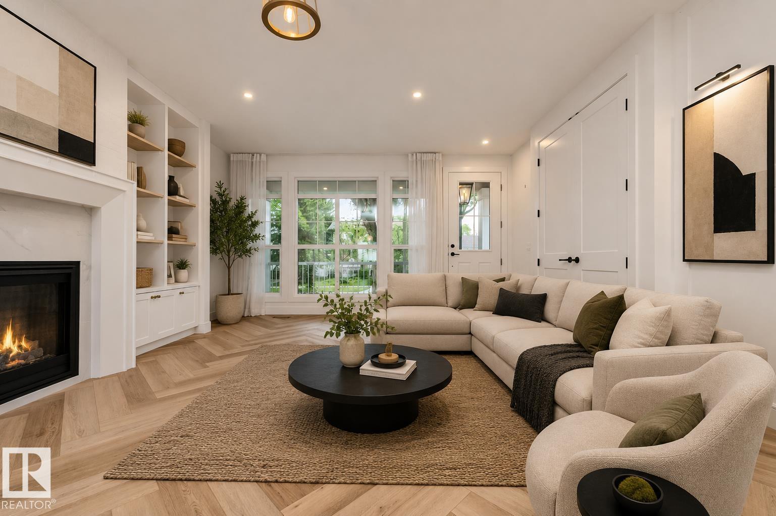 10439 144 ST NW - 2