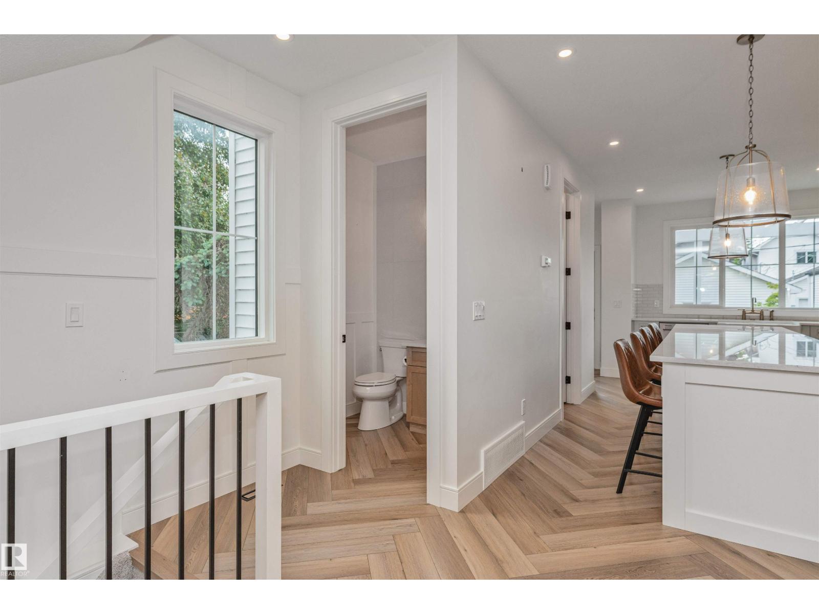 10439 144 ST NW - 46