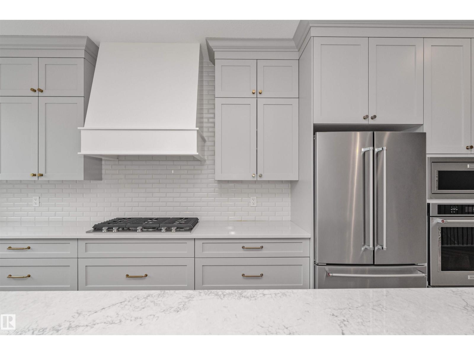 10439 144 ST NW - 44