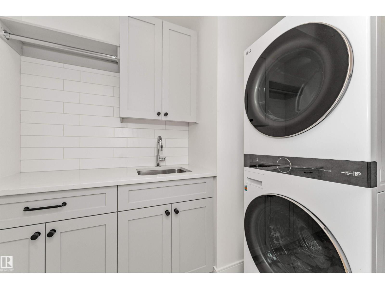 10439 144 ST NW - 64