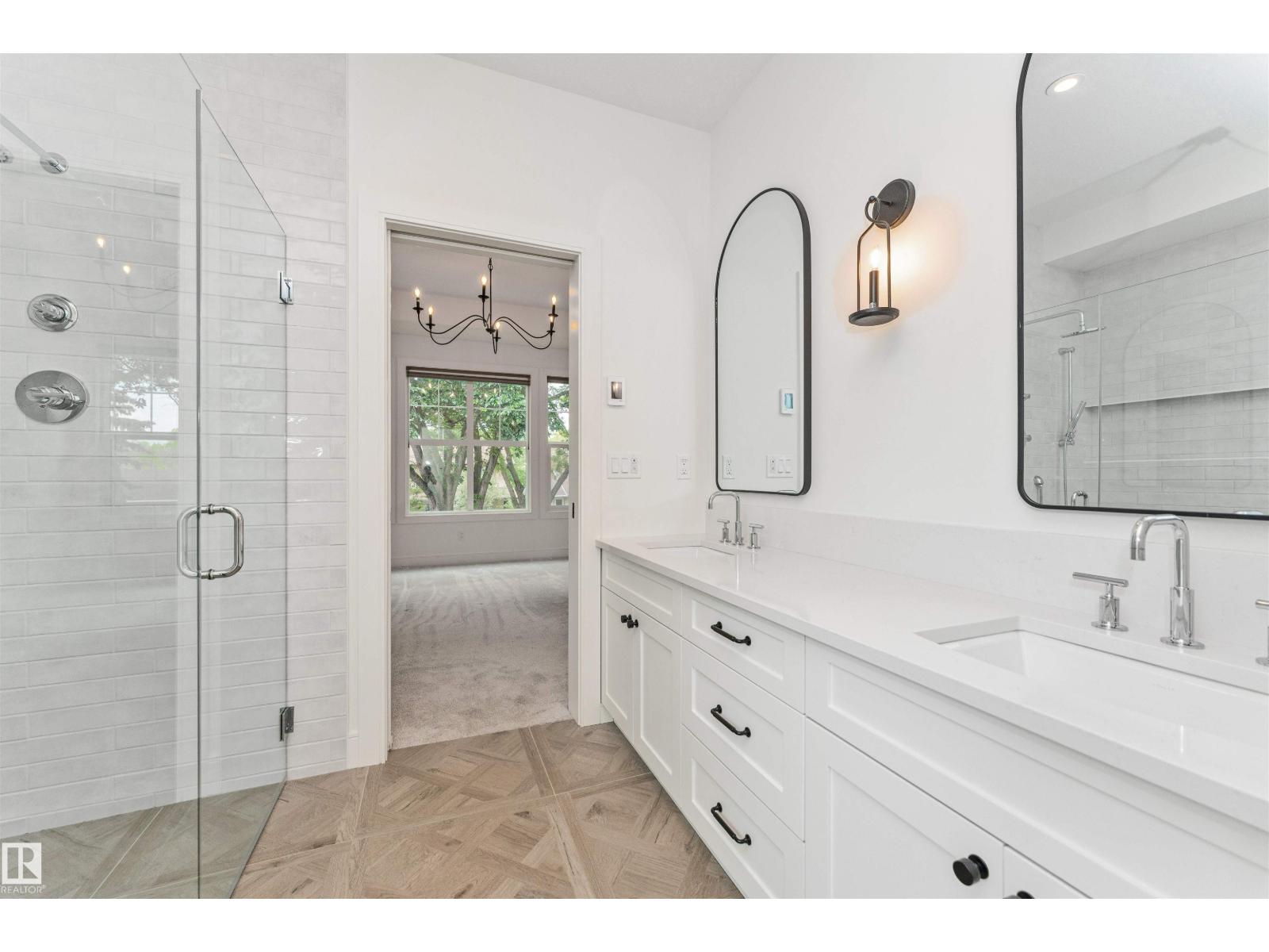 10439 144 ST NW - 55