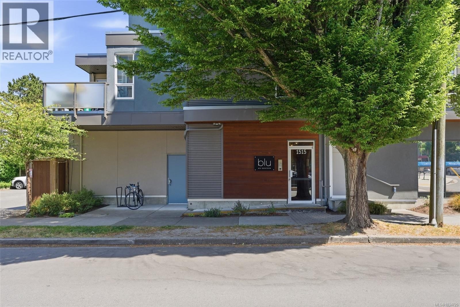 #303 1515 Redfern St - 19