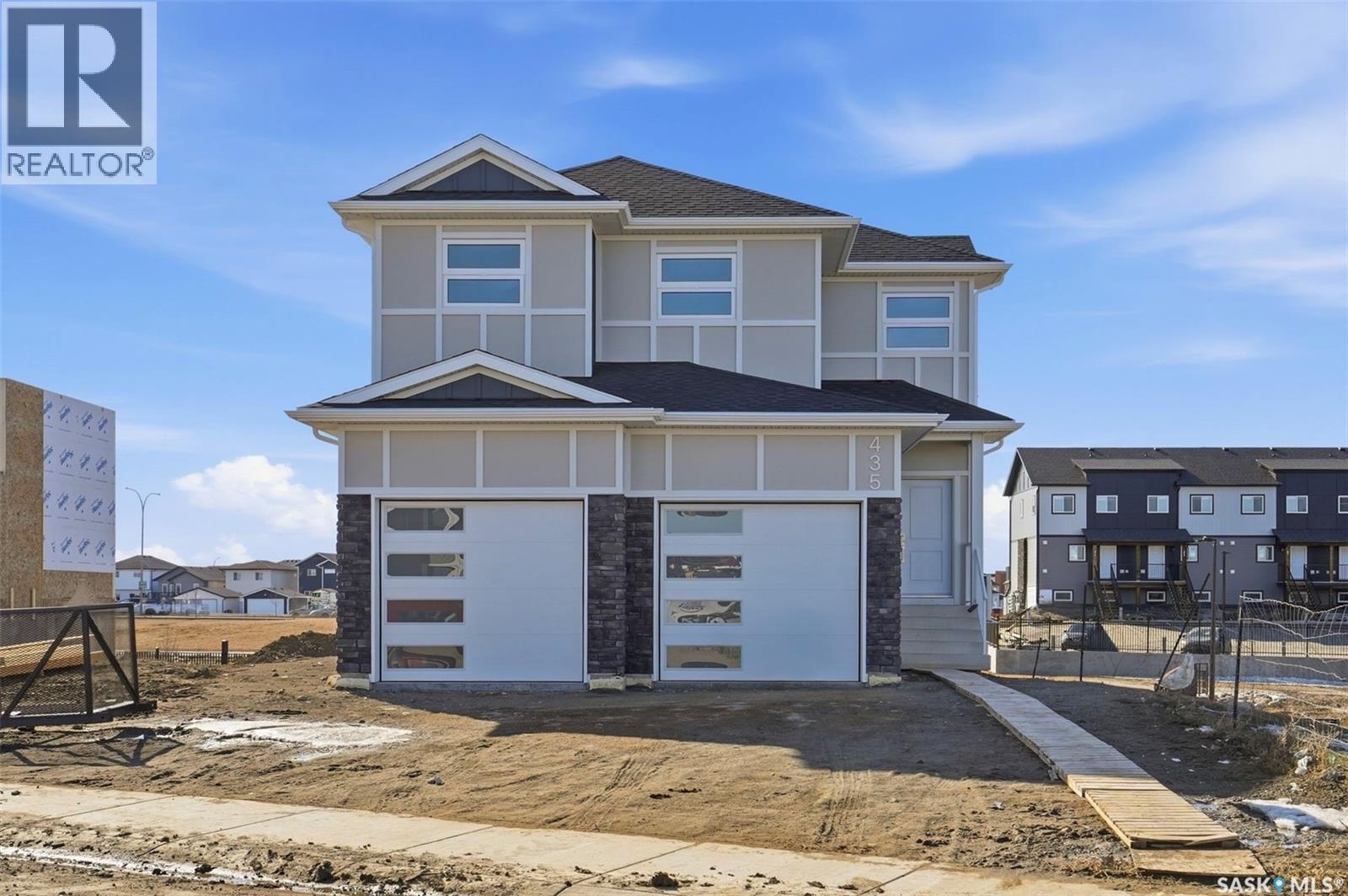 435 Sharma CRESCENT - 3