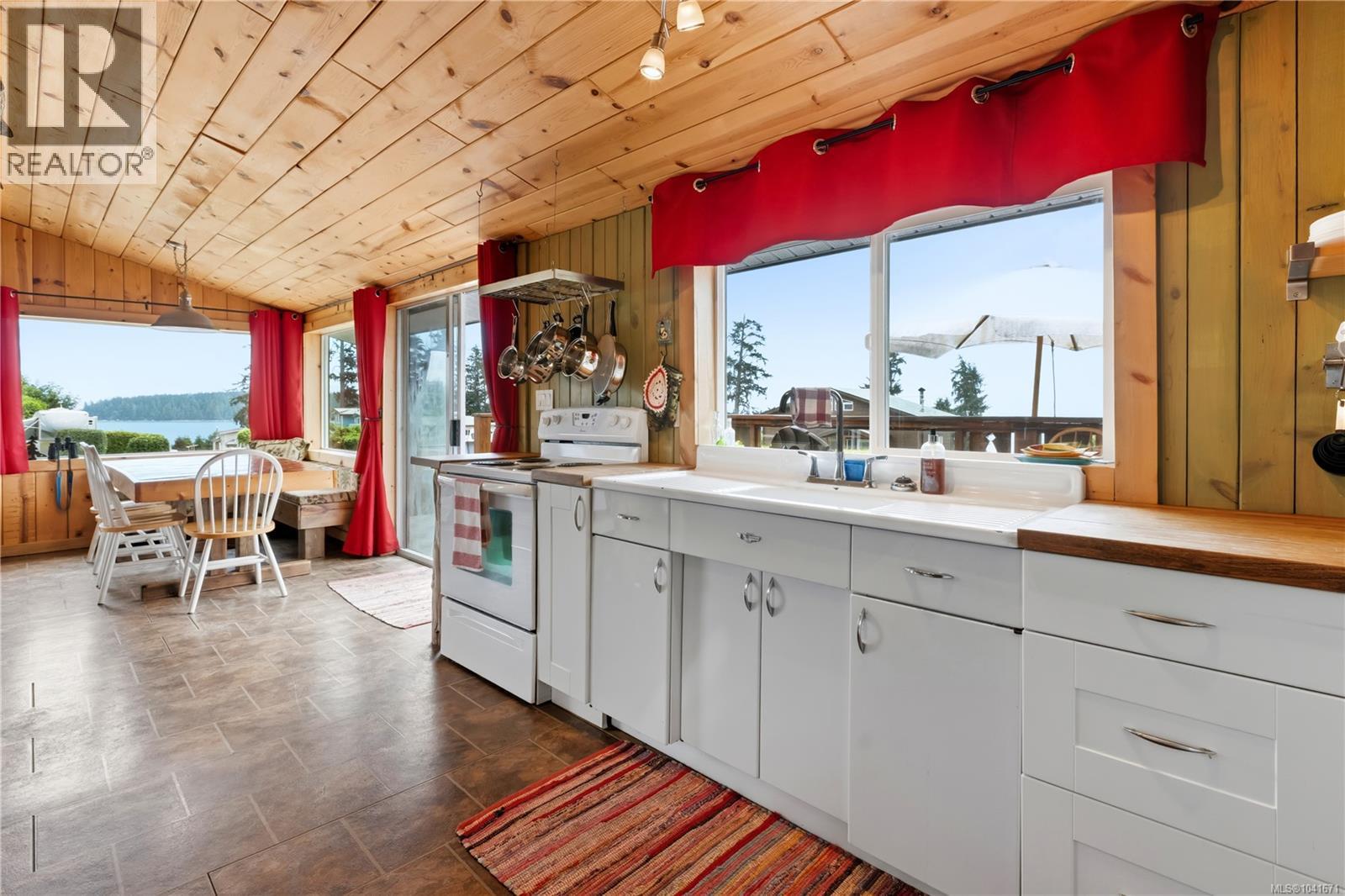 1033 Seventh Ave - 2