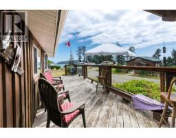 1033 Seventh Ave, Ucluelet, BC V0R3A0 Photo 12