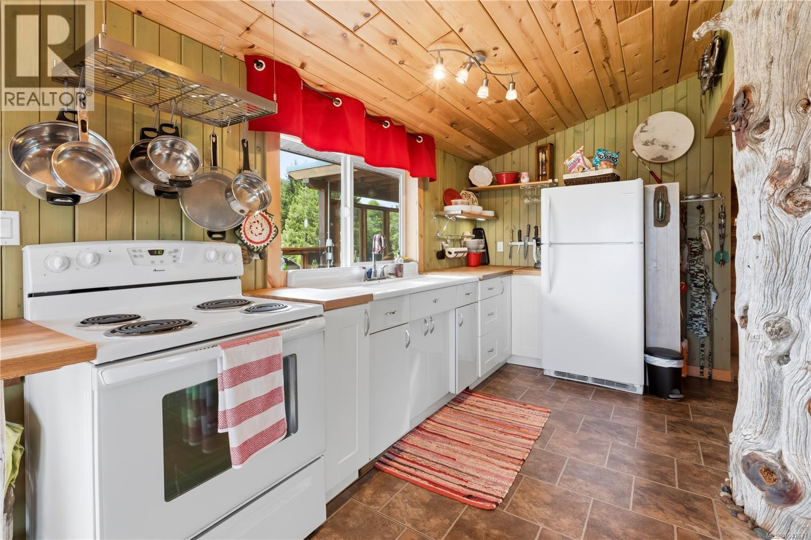 1033 Seventh Ave - 17