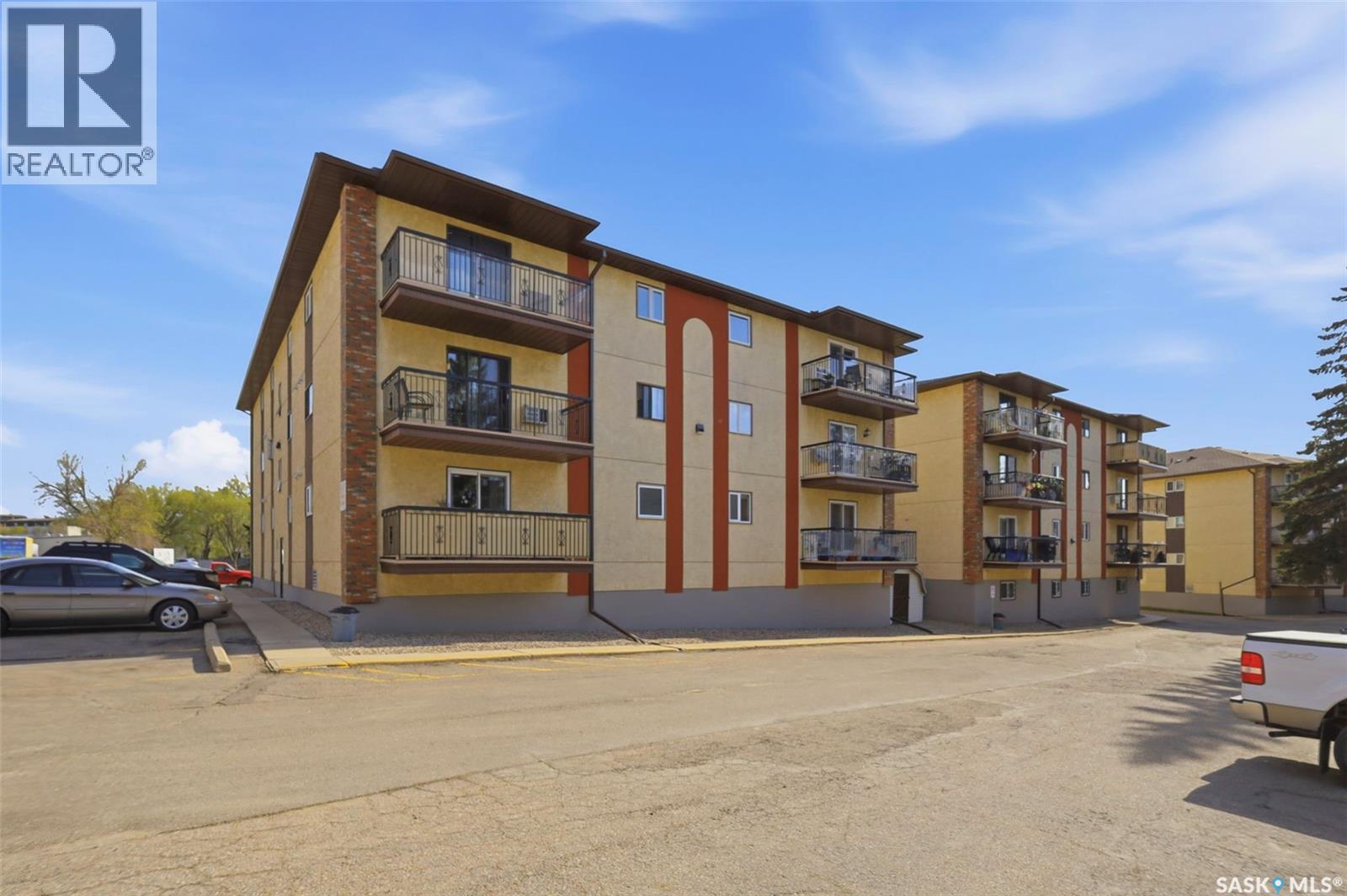 #104 3120 Louise STREET - 48