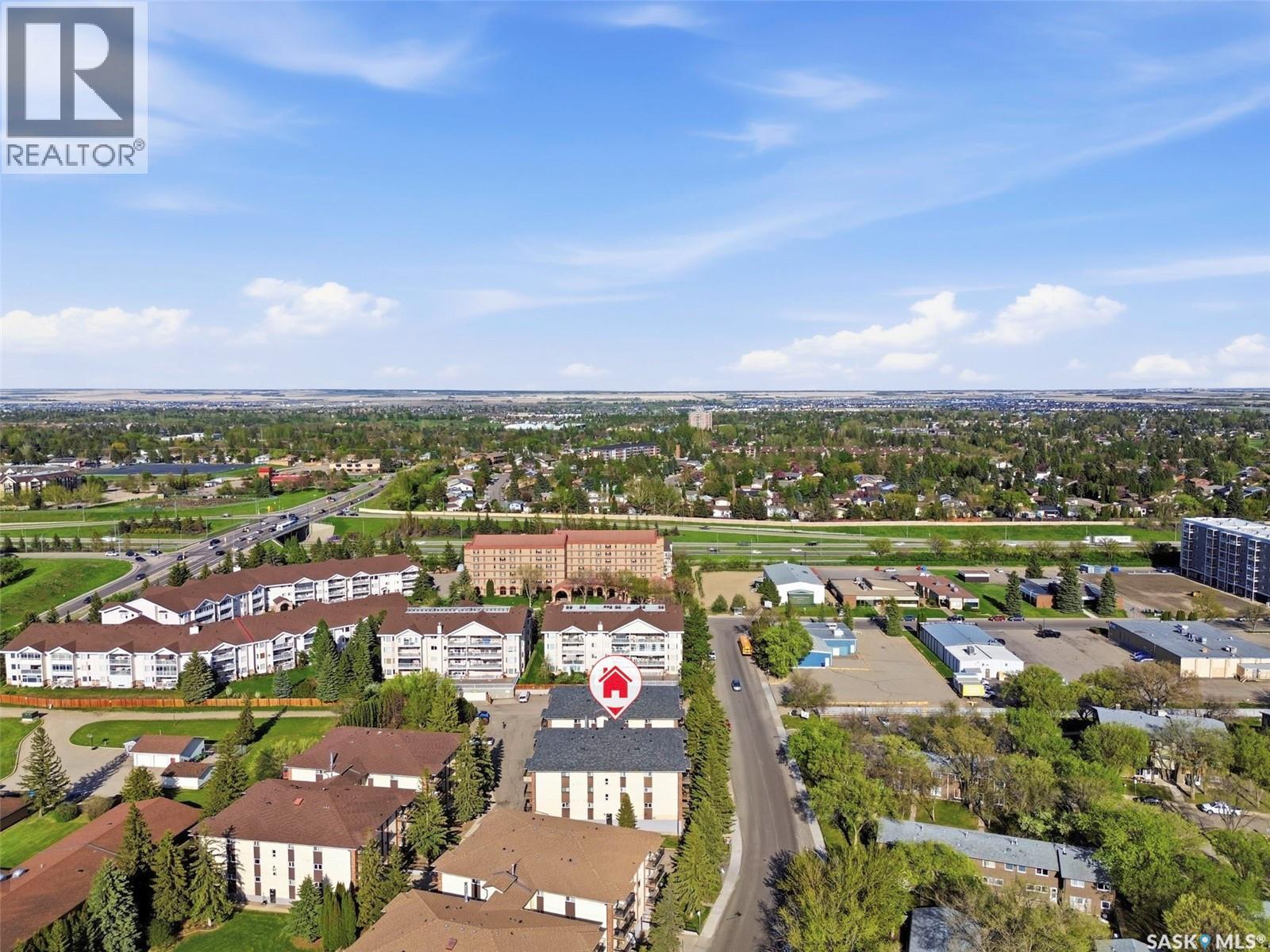 #104 3120 Louise STREET - 51