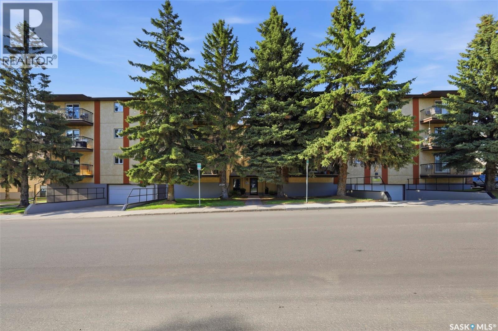 #104 3120 Louise STREET - 3