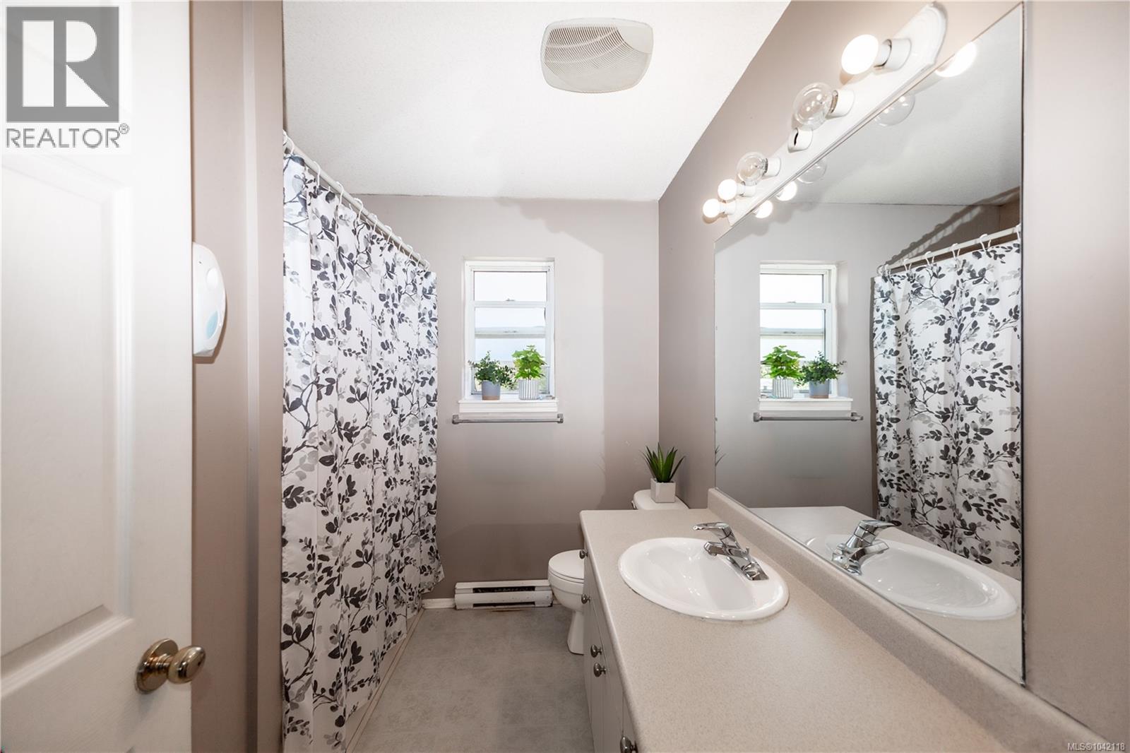 859 9th Ave - 21