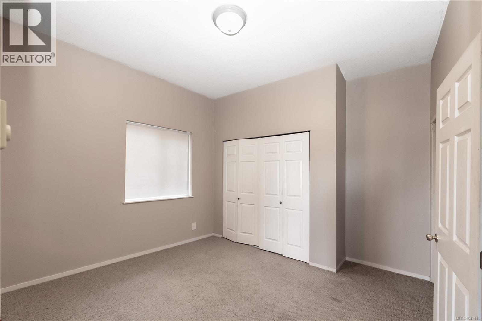 859 9th Ave - 26