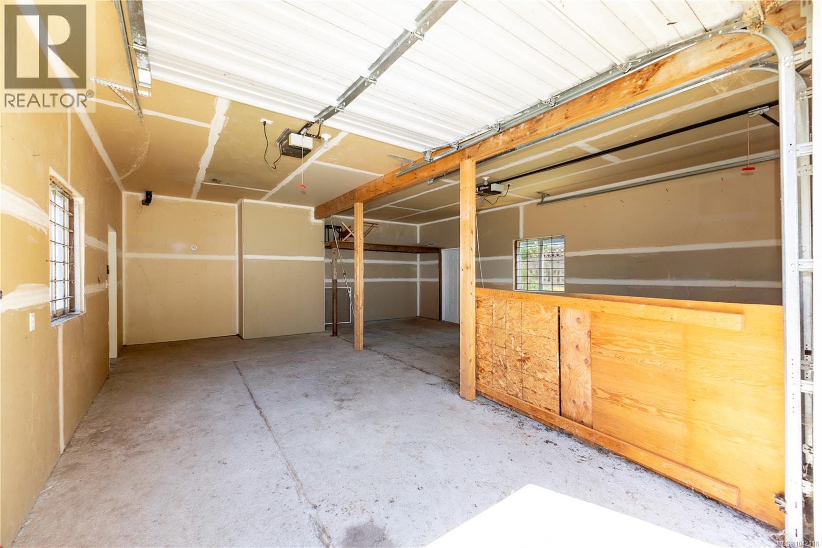 859 9th Ave - 9