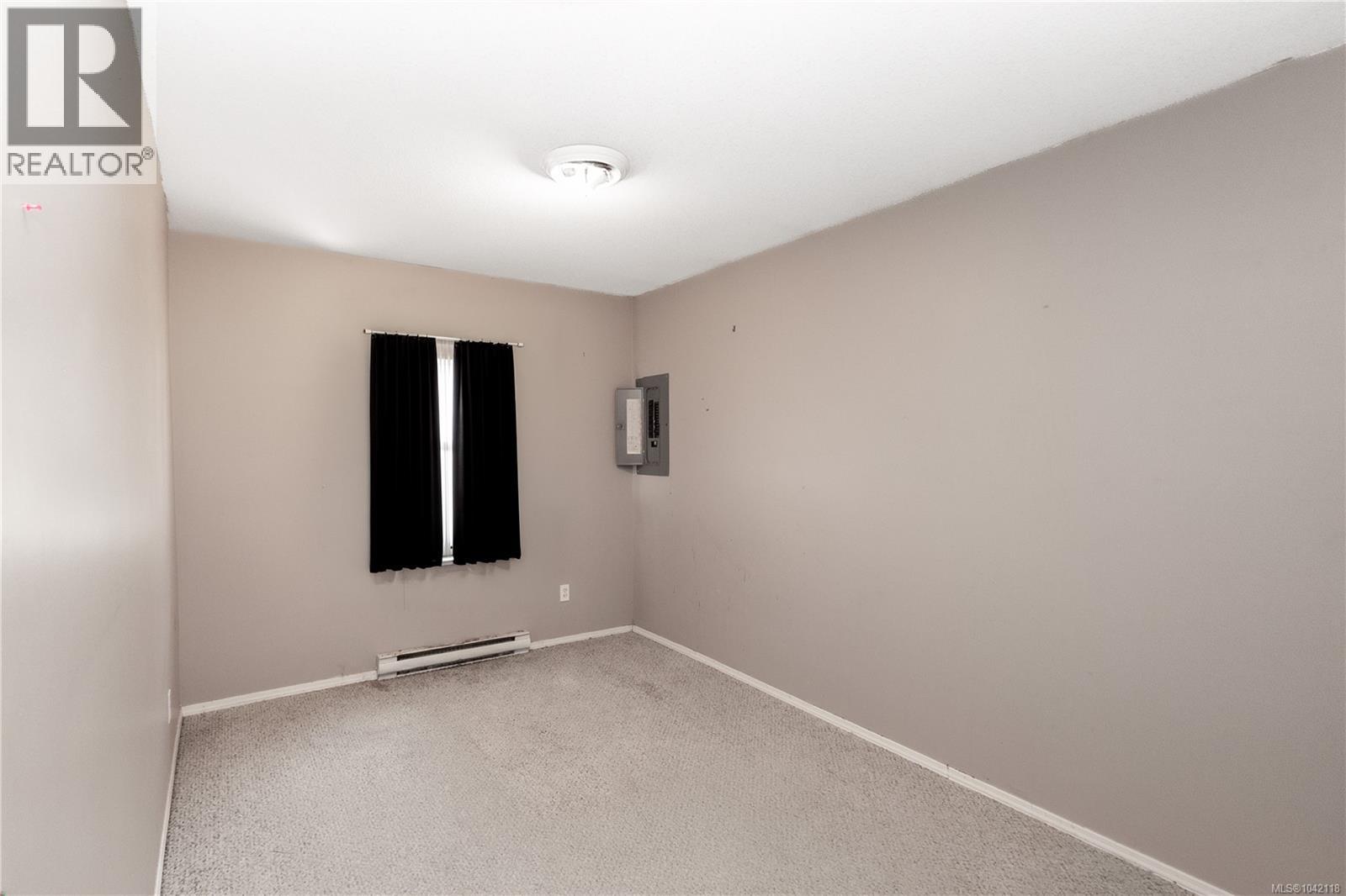 859 9th Ave - 19