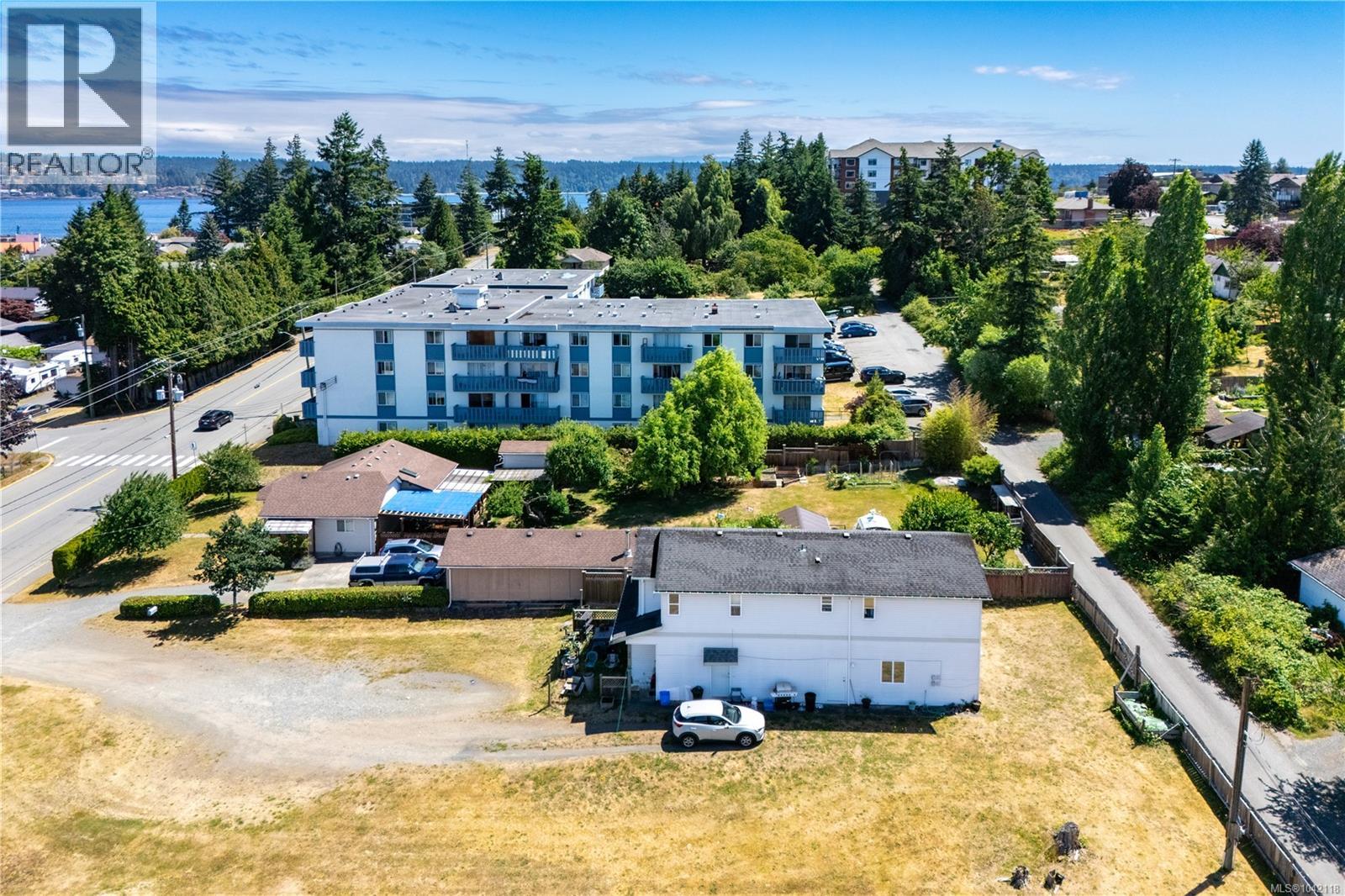 859 9th Ave - 29
