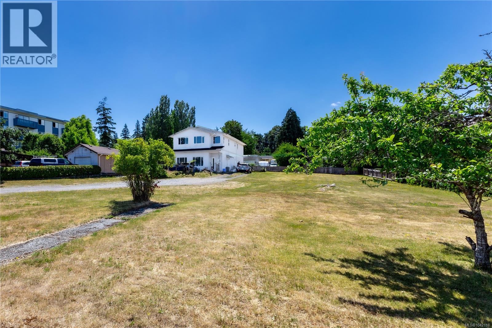 859 9th Ave - 27