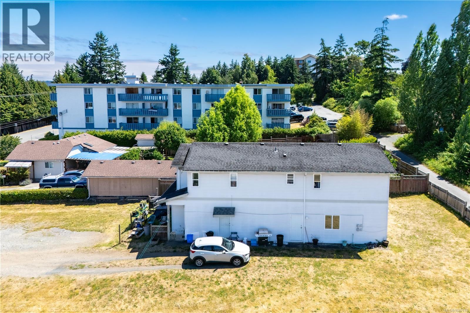 859 9th Ave - 7