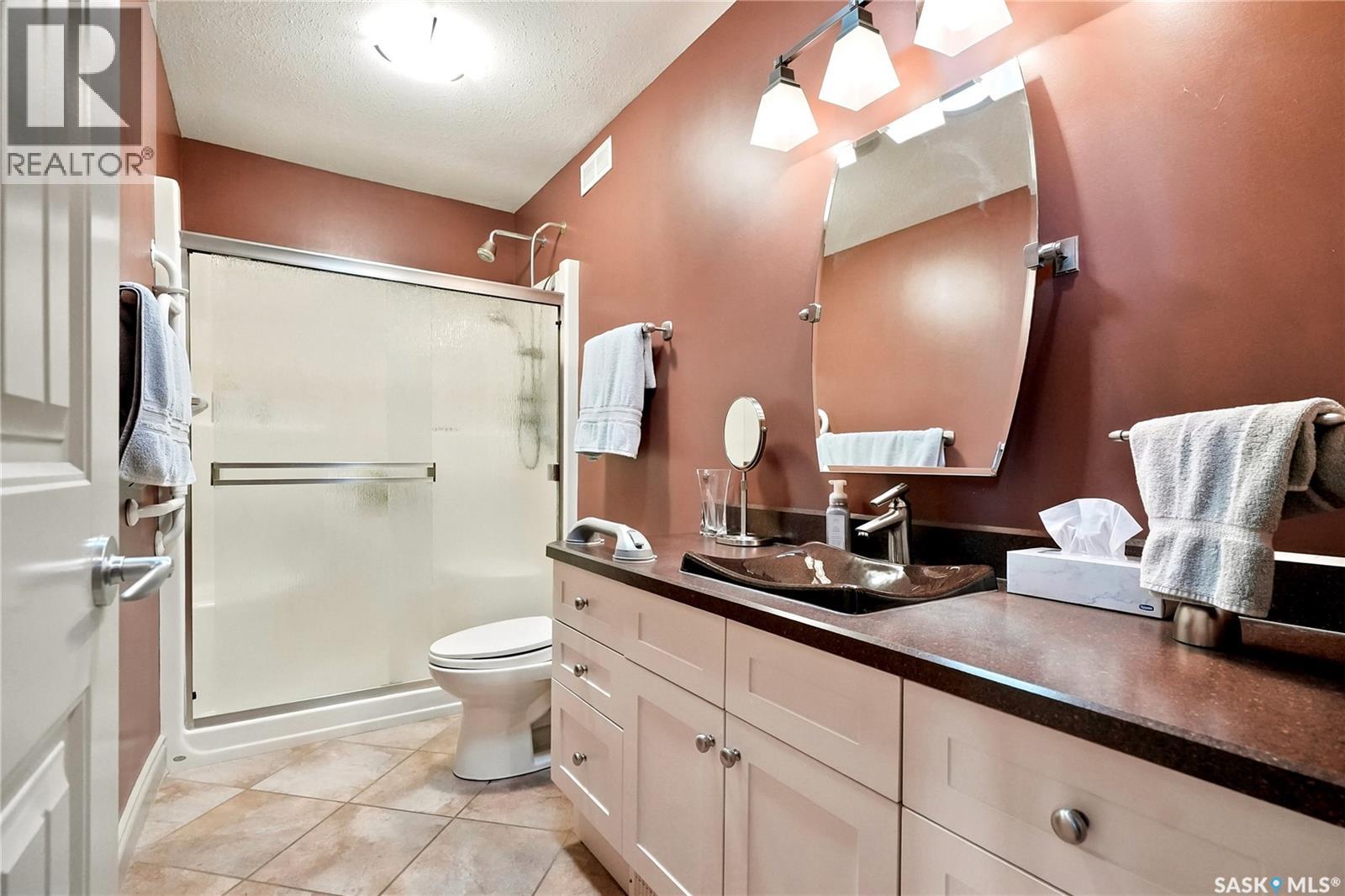 506 Vincent CRESCENT - 21