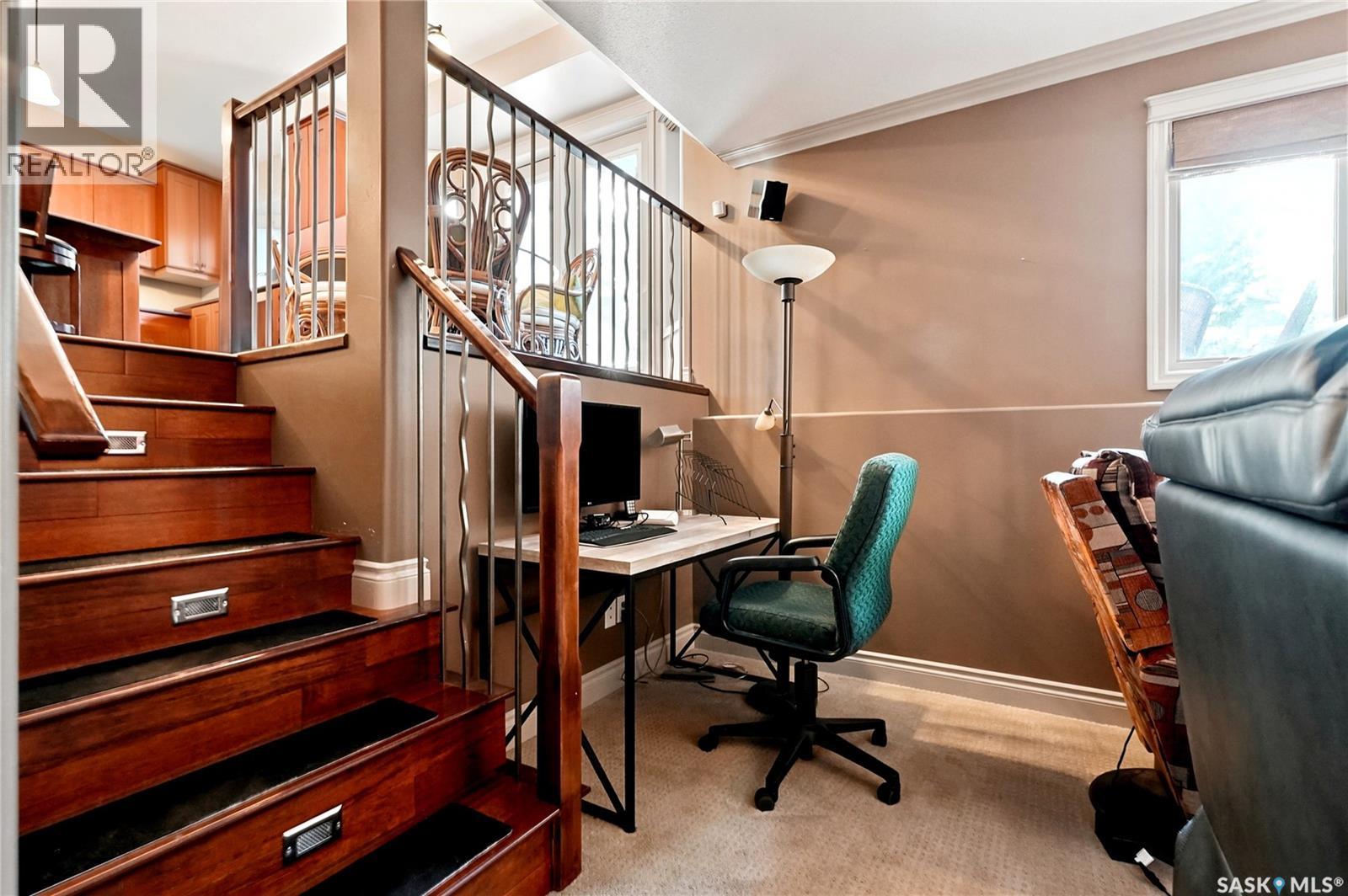 506 Vincent CRESCENT - 27