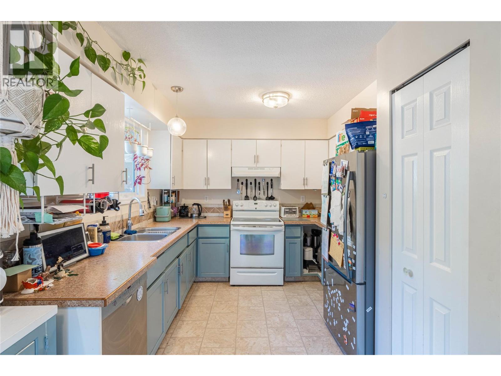 968 SICAMORE Drive - 10