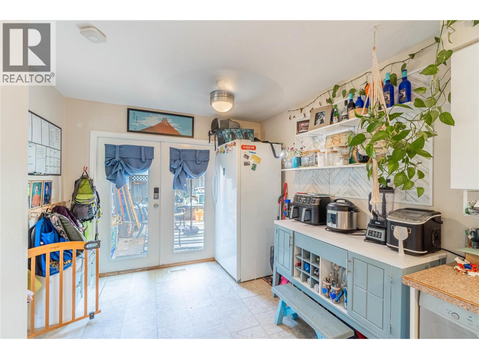 968 SICAMORE Drive - Image 11