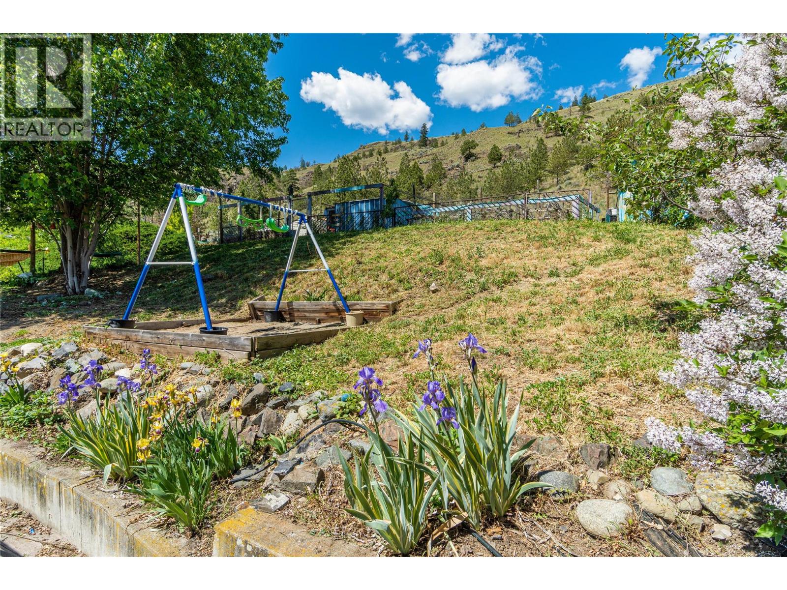 968 SICAMORE Drive - Image 25