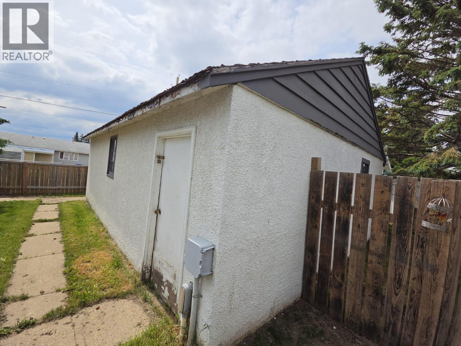 1309 92 Avenue, Dawson Creek