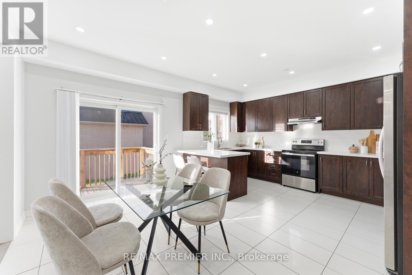 122 MCKENZIE WAY - 13