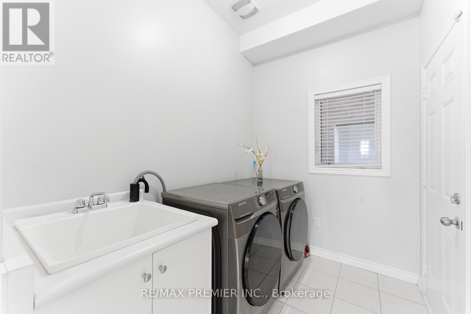 122 MCKENZIE WAY - 23
