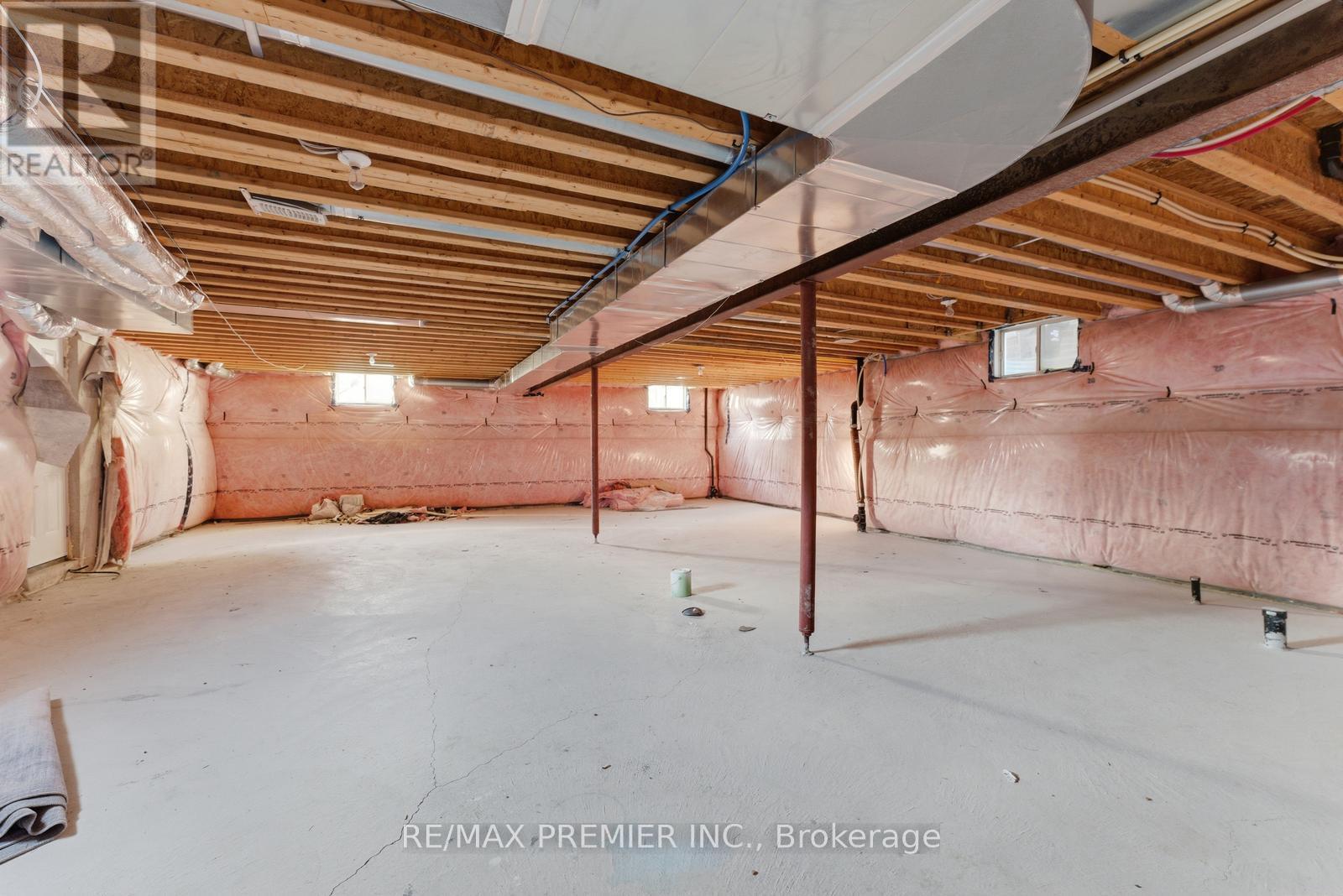 122 MCKENZIE WAY - 40
