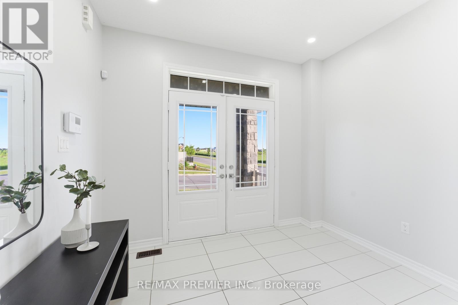 122 MCKENZIE WAY - 4