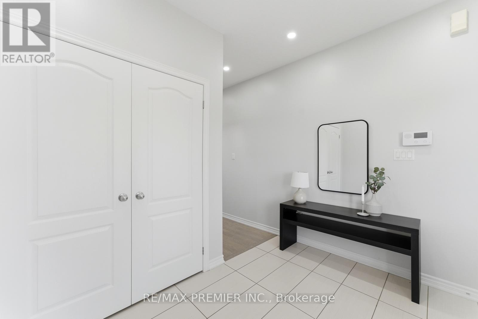122 MCKENZIE WAY - 5