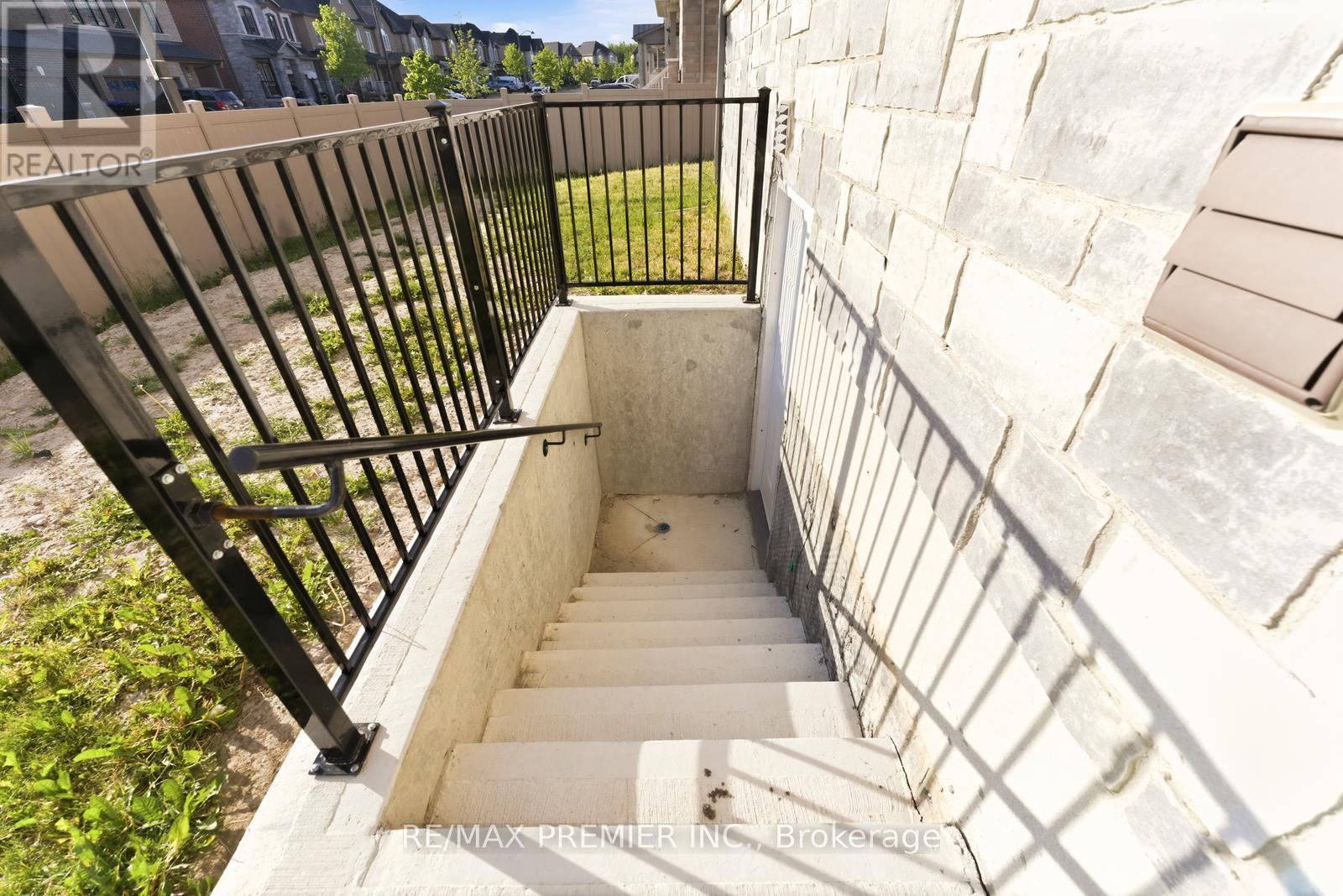 122 MCKENZIE WAY - 41